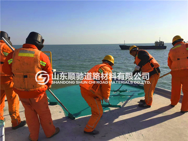 日照港口彩色防滑路面施工現場